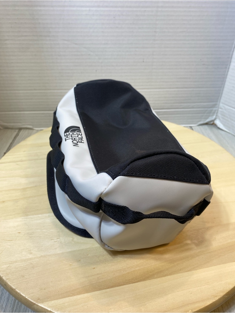 The North Face Base Camp Travel Canister Small White/Black Toiletry Bag Dopp Kit